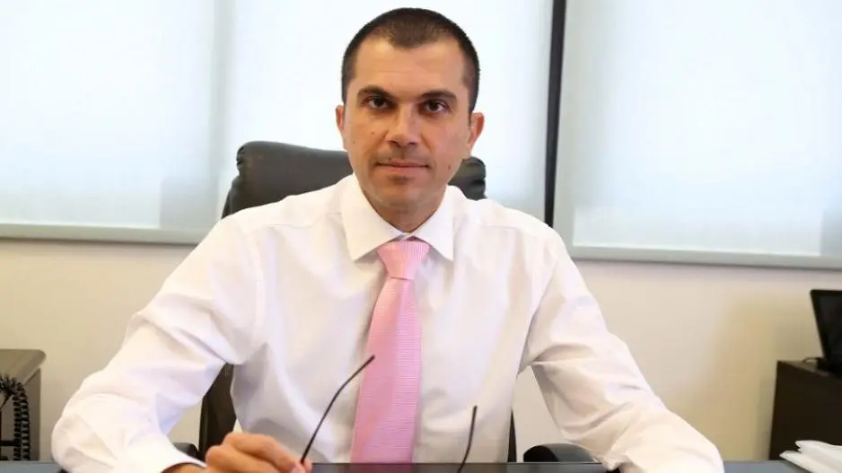 Για τρίτη φορά σε καραντίνα ο Περδίος