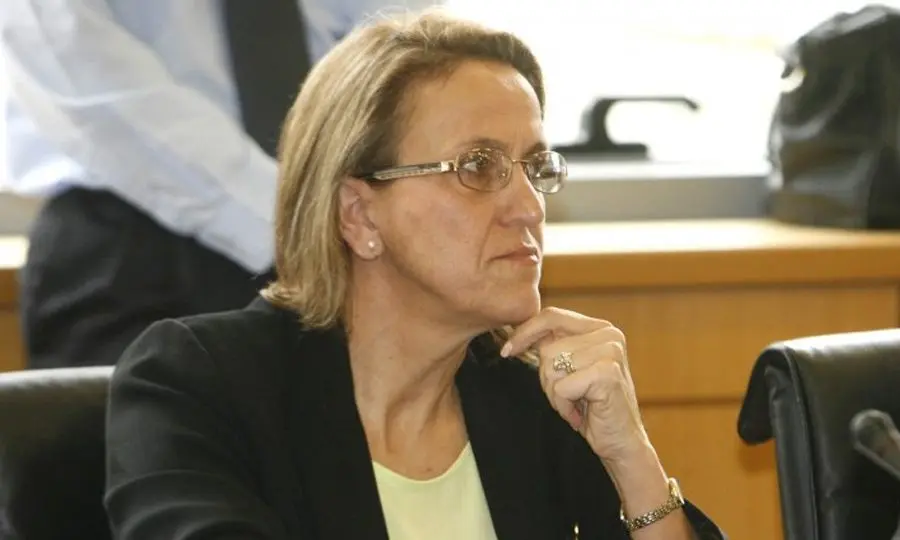 Παραιτήθηκε η Γενική Λογίστρια από τη Επιτροπή Ελέγχου για τα διαβατήρια