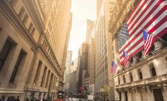 Προς φυγή καταθέσεων-μαμούθ από τις «Big Four» - Απώλειες έως και 100 δισ. δολάρια