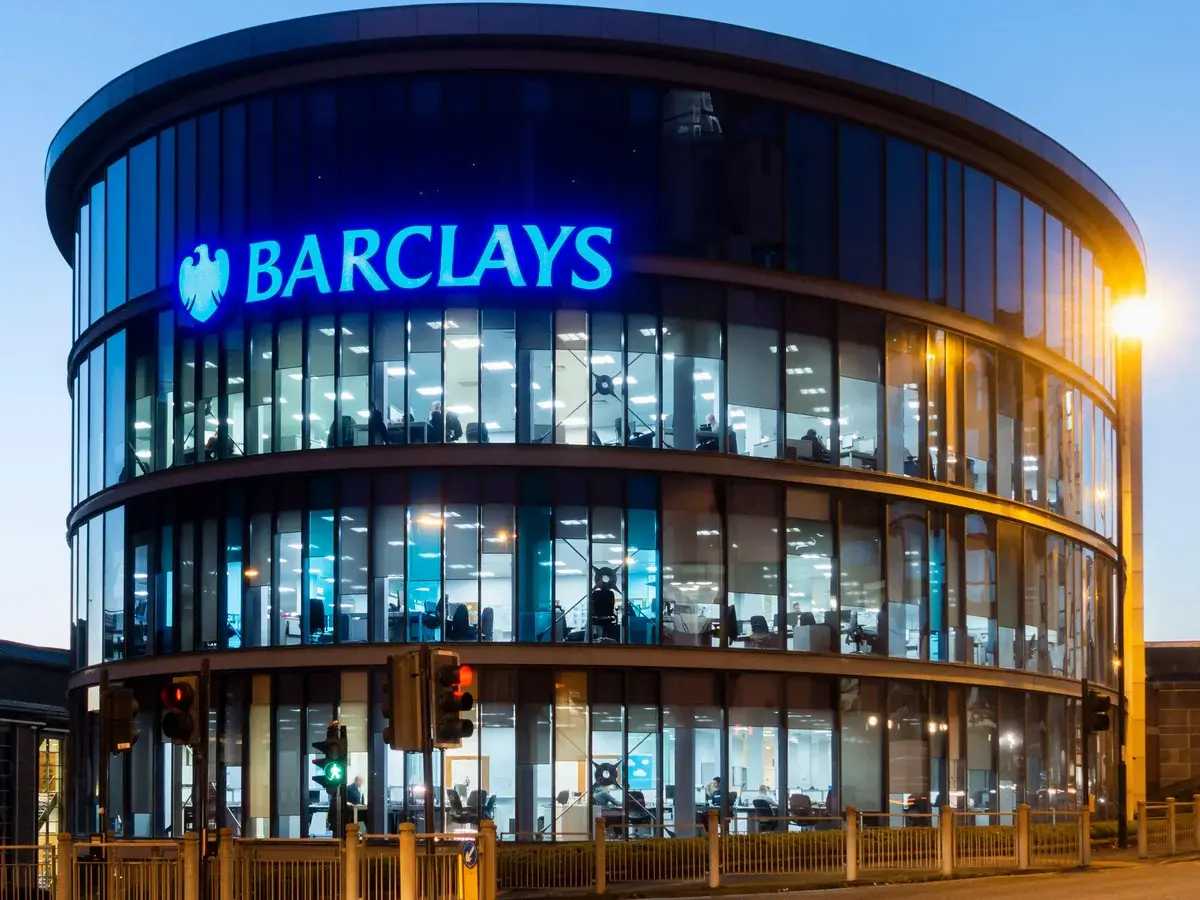 Barclays: Πρόστιμο 42 εκατ. λιρών για αποτυχίες πρόληψης οικονομικού εγκλήματος