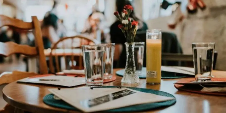 Ζητούν στήριξη οι χώροι εστίασης