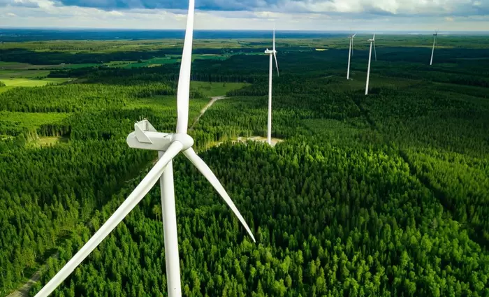 Φον ντερ Λάιεν: Η μόνη λύση είναι οι ανανεώσιμες πηγές ενέργειας