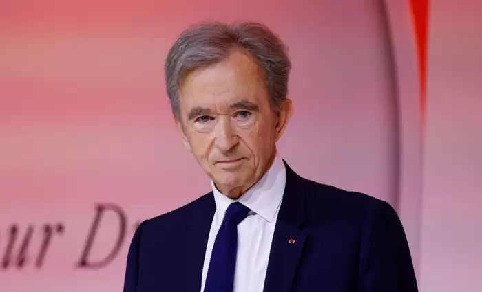 Bernard Arnault: Ποιος είναι και πώς έγινε ο πλουσιότερος άνθρωπος στον κόσμο