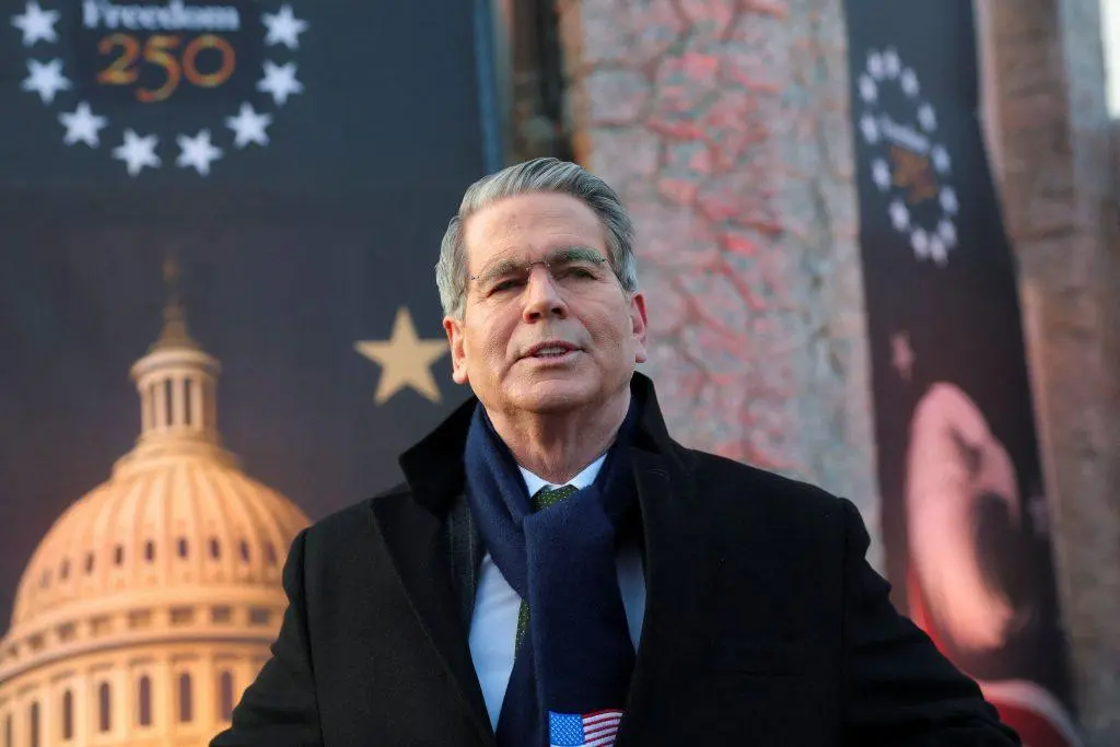 Μπέσεντ: Ο Τραμπ δείχνει στον κόσμο ότι οι ΗΠΑ «επιστρέφουν»