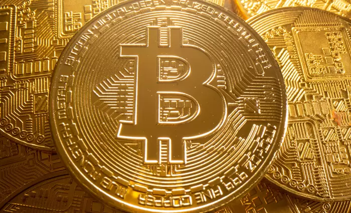 Σε υψηλό έξι εβδομάδων το bitcoin – Ποιοι «παίκτες» μπαίνουν στην αγορά crypto