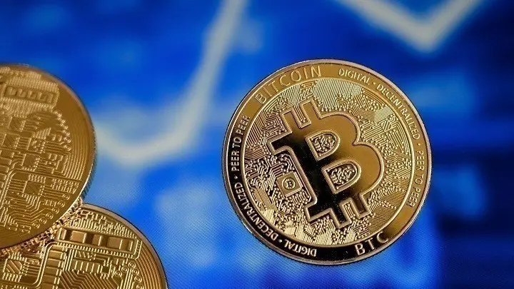 Bitcoin: Φλερτάρει με τα $100.000 καθώς μειώνονται οι ανησυχίες για την πορεία της Fed