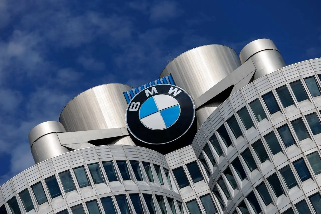 BMW: «Βουτιά» για τη μετοχή υπό το βάρος των μειωμένων πωλήσεων στην Κίνα και των δασμών