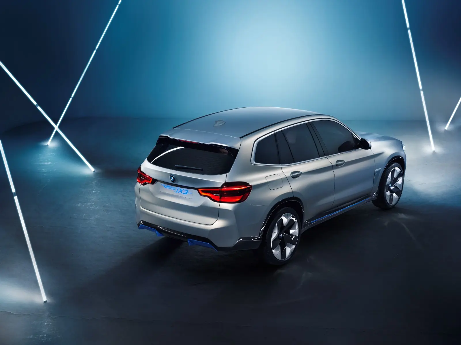 BMW Concept iX3: Το πρώτο πλήρως ηλεκτροκίνητο μοντέλο στην κατηγορία