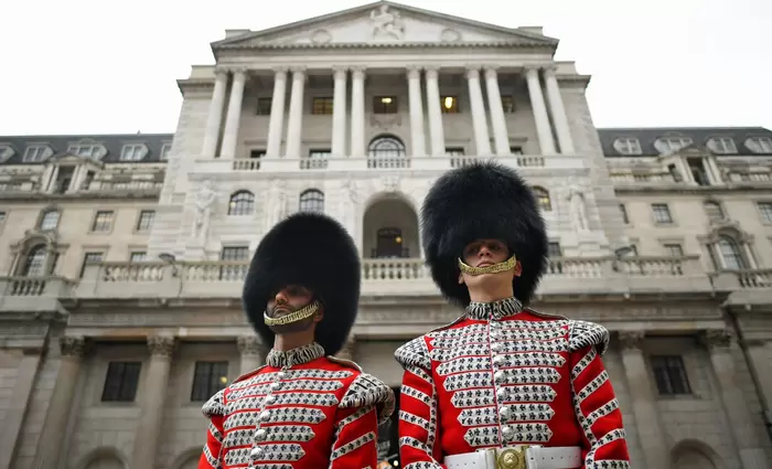 BoE: Πιθανόν να βοηθήσει την αγγλική οικονομία