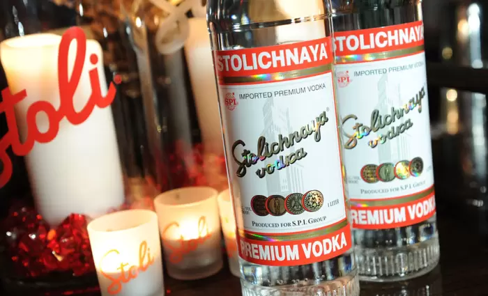 Στην αντεπίθεση περνάει ο όμιλος Stoli μετά την αγωγή του πρώην διανομέα