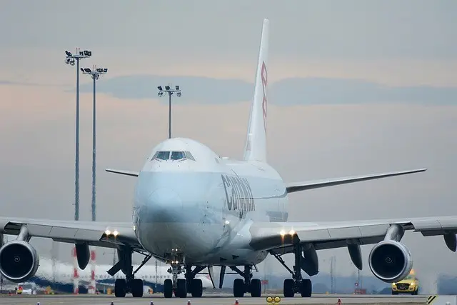Boeing: Διέκοψε τις πτητικές δοκιμές του 777X