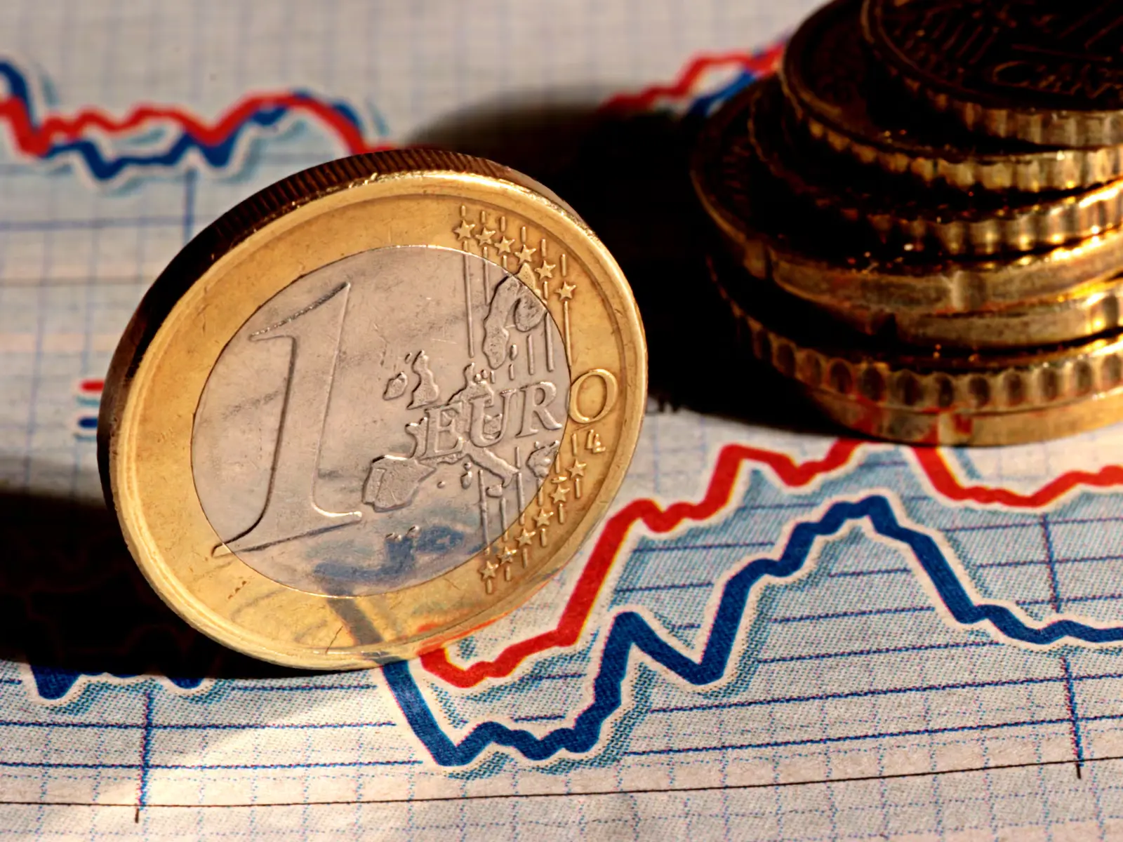 Το «χάος» Τραμπ κινεί τα γρανάζια της Ευρώπης – Τα οφέλη για τα ομόλογα