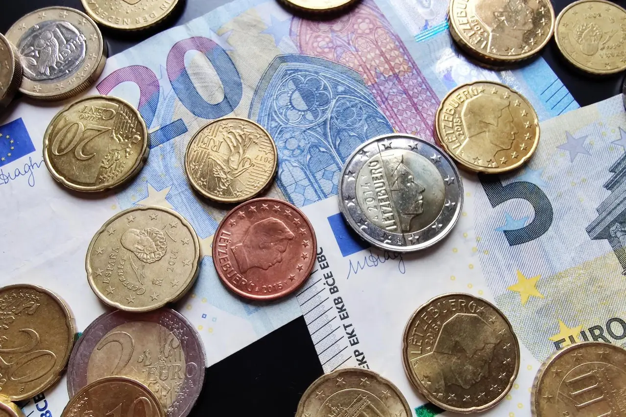 Γιατί η Commerzbank συστήνει ομόλογα Ελλάδας, Πορτογαλίας και Ιρλανδίας