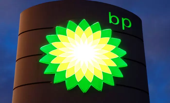 Η BP μετατρέπεται στην καλύτερη μετοχή ανανεώσιμης ενέργειας