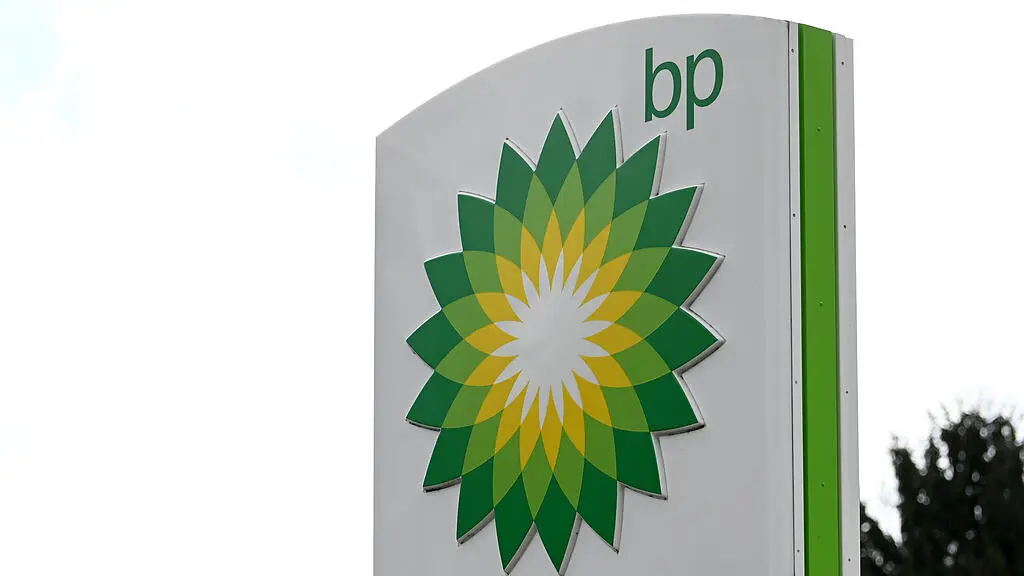BP: Πτώση 49% στα κέρδη α’ τριμήνου λόγω της πτώσης στις πετρελαϊκές τιμές