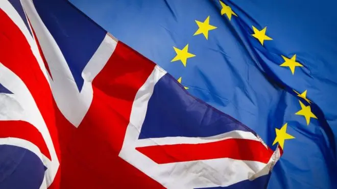 Απορρίπτει ο Τζόνσον την πρόταση Φάρατζ για προεκλογική συμμαχία 