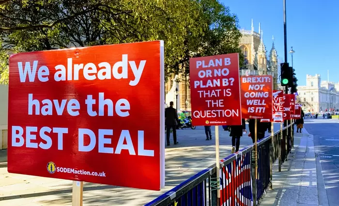 Επαφές Τζόνσον για το Brexit