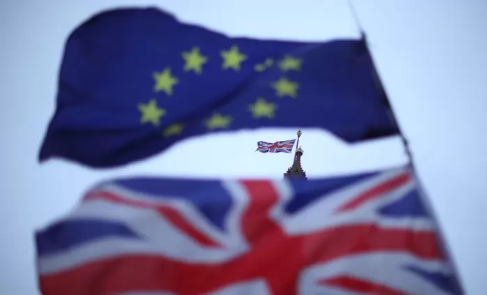 ΗΒ: Η Βουλή ενέκρινε ψήφισμα καταδίκης της συμφωνίας Brexit 