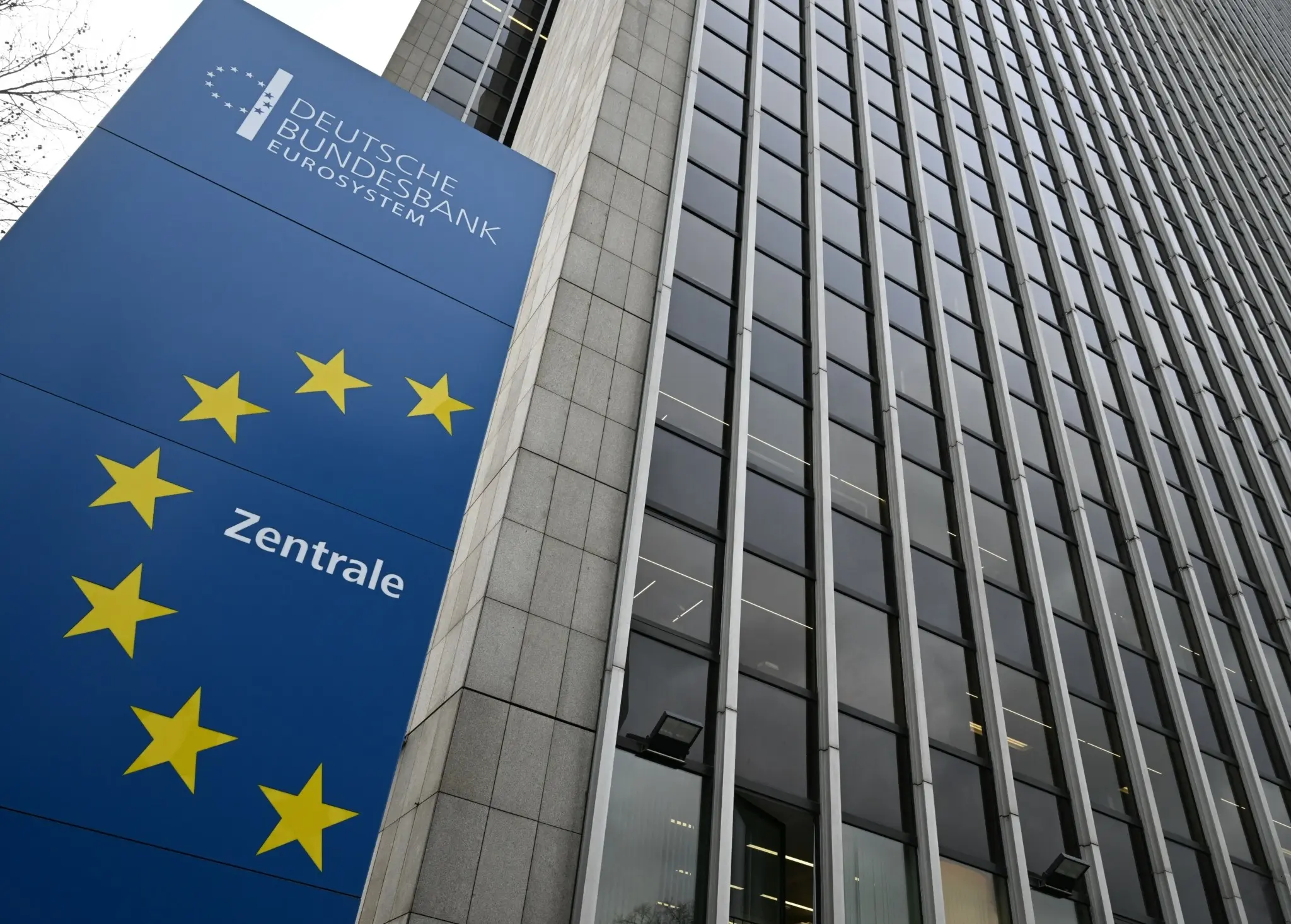 Γερμανία: Θα κορυφωθεί η ανάκαμψη το 2026 σύμφωνα με την Bundesbank – Ανάπτυξη 1,3% το 2027