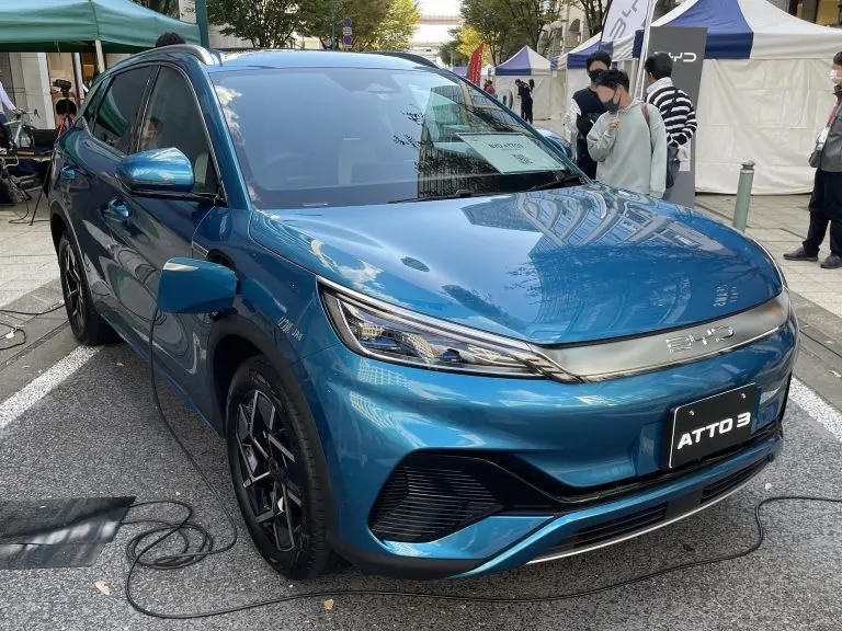 H κινεζική BYD που απειλεί να εκθρονίσει την Tesla