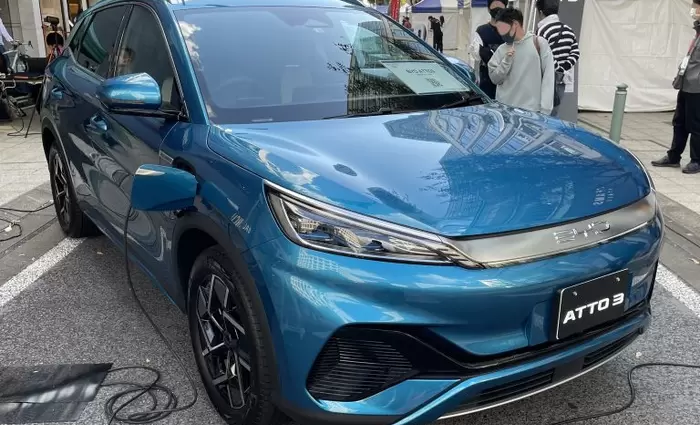 H κινεζική BYD που απειλεί να εκθρονίσει την Tesla