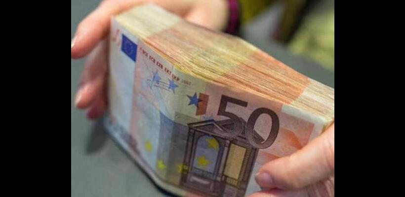 Γιατί κυκλοφορούν τόσα πολλά χαρτονομίσματα;