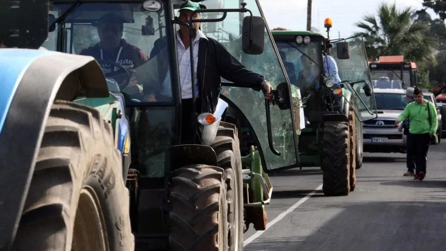 Στο «πόδι» εκπαιδευτικοί και γεωργοί σήμερα