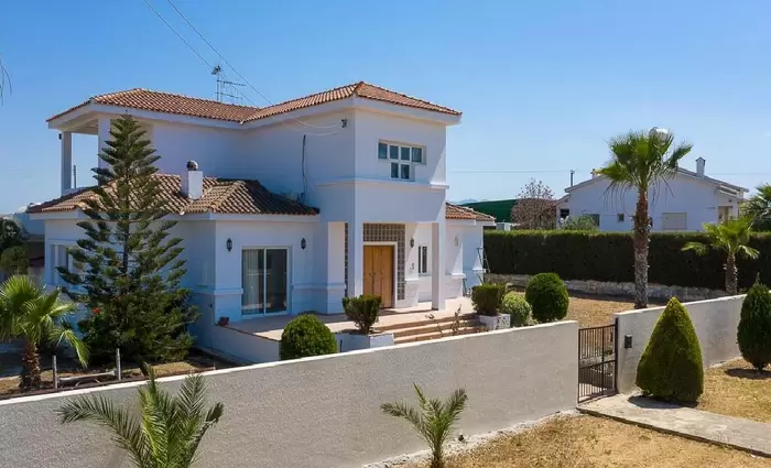 Εισηγούνται μειωμένο ΦΠΑ 5% για οικίες έως 150 τ.μ. αξίας €350.000