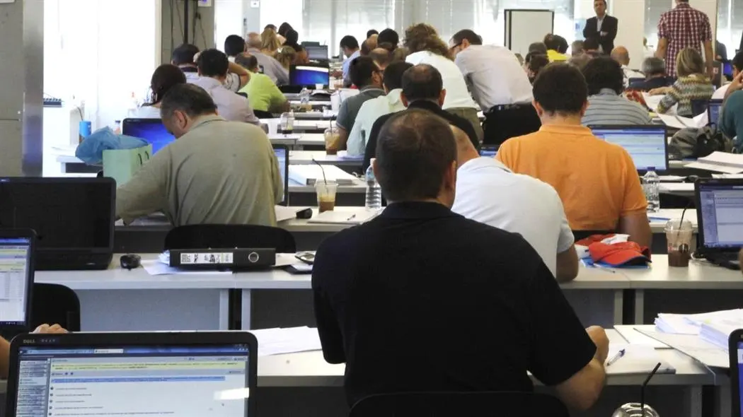 Aποκοπή ετήσιας άδειας σε Δημοσίους Υπαλλήλους που δεν έχουν Safe Pass