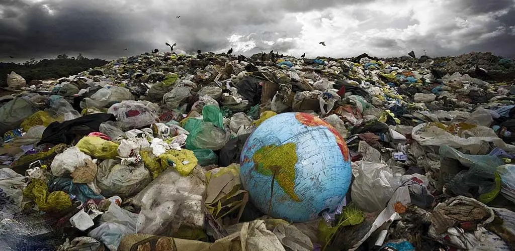 Μειώθηκαν οι εκπομπές αερίων θερμοκηπίου από τα απόβλητα στην ΕΕ