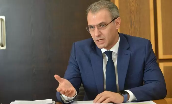 «Η Κεντρική Τράπεζα είναι σαν την ΟΥΕΦΑ» - «Επικίνδυνα τα κρυπτονομίσματα»