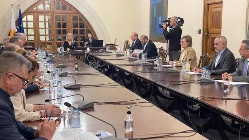 Ενέργεια, μισθοί και αγρότες στο Υπουργικό πριν την παραμονή των Χριστουγέννων