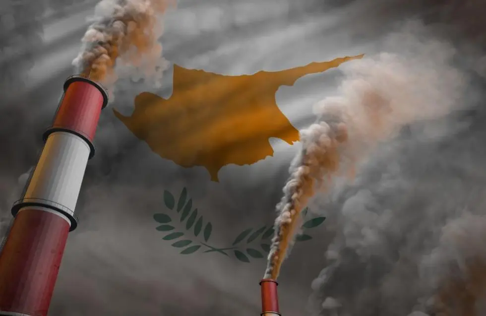 Θα ακριβύνει το ρεύμα αν αυξηθούν οι ρύποι; Τι απαντά ο Υπ. Ενέργειας