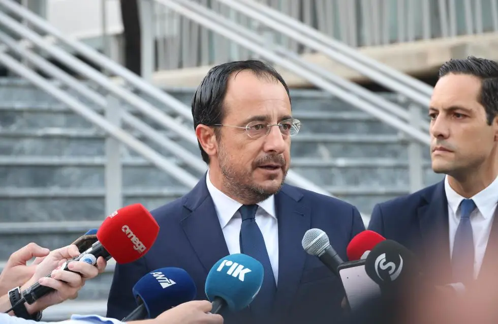 ΠτΔ: Σημαντικός σταθμός η έγκριση από Βουλή για ΜΕΔ - Τι λέει για κόμματα