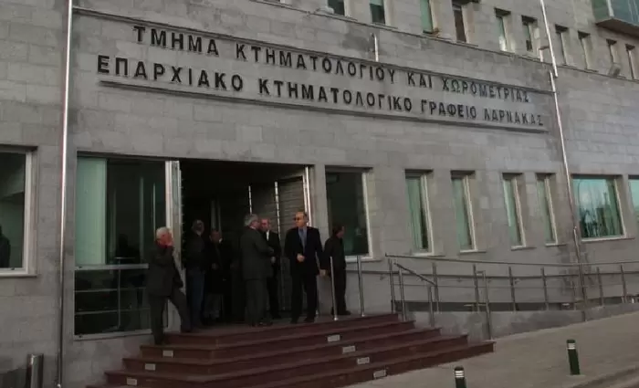 Ετήσια αύξηση 25% στα πωλητήρια έγγραφα τον Φεβρουάριο