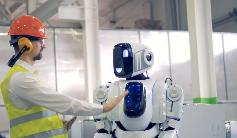 Έρευνα: Προτιμάτε να χάσετε την δουλειά σας από άνθρωπο ή από ρομπότ;