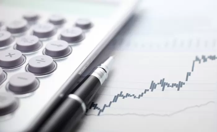 Χριστουγεννιάτικες αγορές και πετρέλαιο 