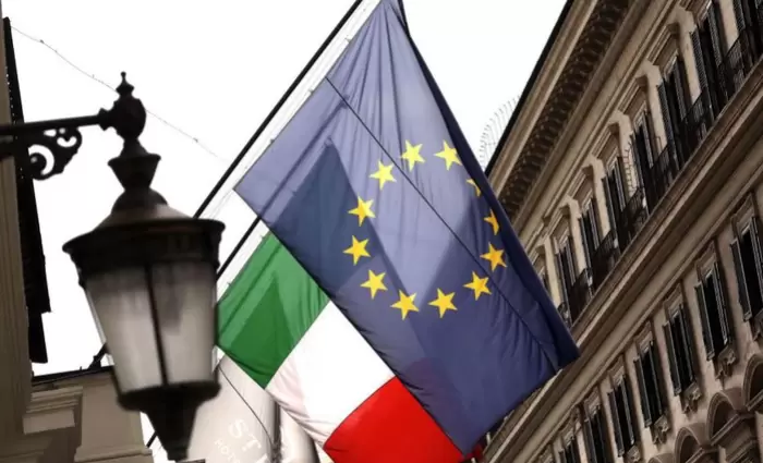 Ιταλία: Η κυβέρνηση έτοιμη «να καθίσει στο τραπέζι» για να συζητήσει με την ΕΕ