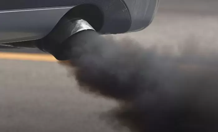 Ευρωκοινοβούλιο: Εγκρίθηκε η νέα στρατηγική για μείωση των ρύπων στα οχήματα