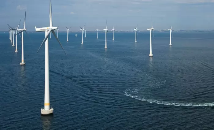 Η Γαλλία κατασκευάζει το πρώτο έργο υπεράκτιας αιολικής ενέργειας