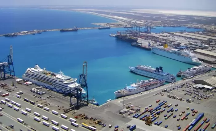 Παρά τρίχα αποφεύχθηκε η απεργία λιμενεργατών