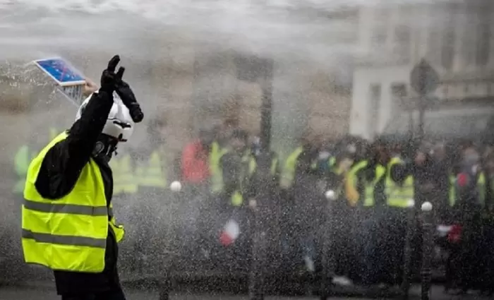 Γαλλία: Επανήλθε ο δείκτης καταναλωτικής εμπιστοσύνης μετά τα κίτρινα γιλέκα