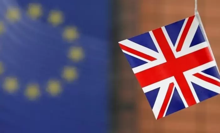 Έτοιμοι να παραιτηθούν τέσσερις Βρετανοί υπουργοί λόγω Brexit