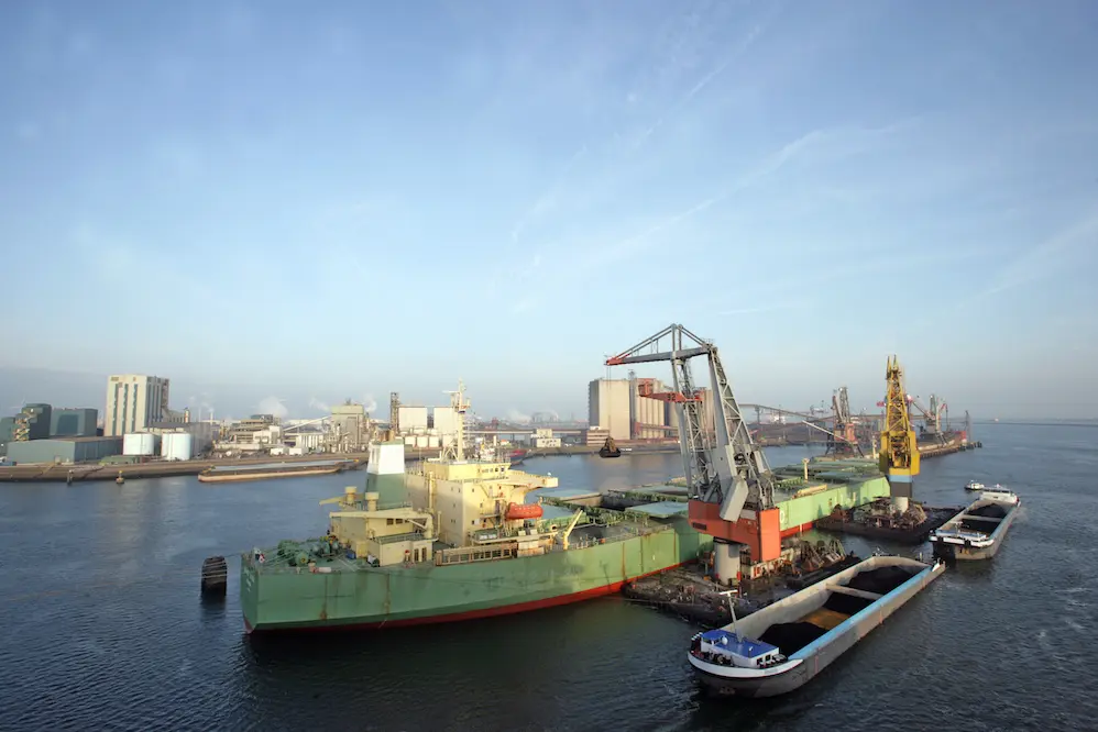 Η κυπριακή εταιρία που τροφοδοτεί με άνθρακα όλο τον κόσμο