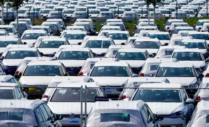 Μειώθηκαν σημαντικά οι πωλήσεις μηχανοκινήτων οχημάτων