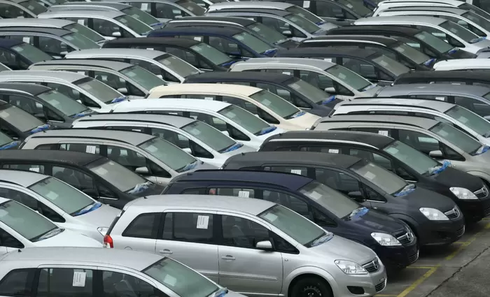 Πήραν μπρος οι εγγραφές αυτοκίνητων τον Σεπτέμβριο - «Πετούν» τα υβριδικά