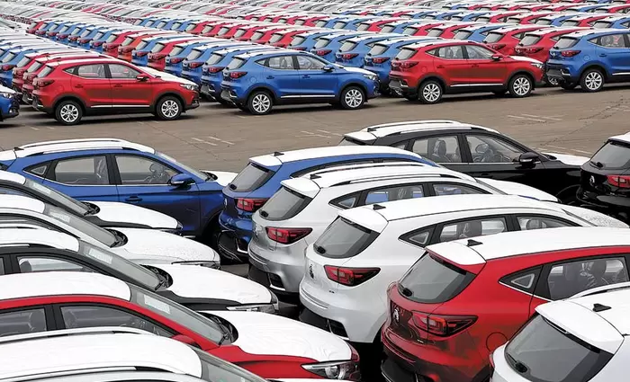 Καταποντίστηκαν οι πωλήσεις αυτοκινήτων τον Απρίλιο