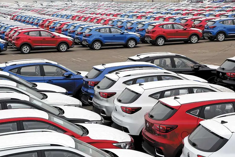 Βάζουν ξανά μπρος την παραγωγή οι αμερικανικές αυτοκινητοβιομηχανίες