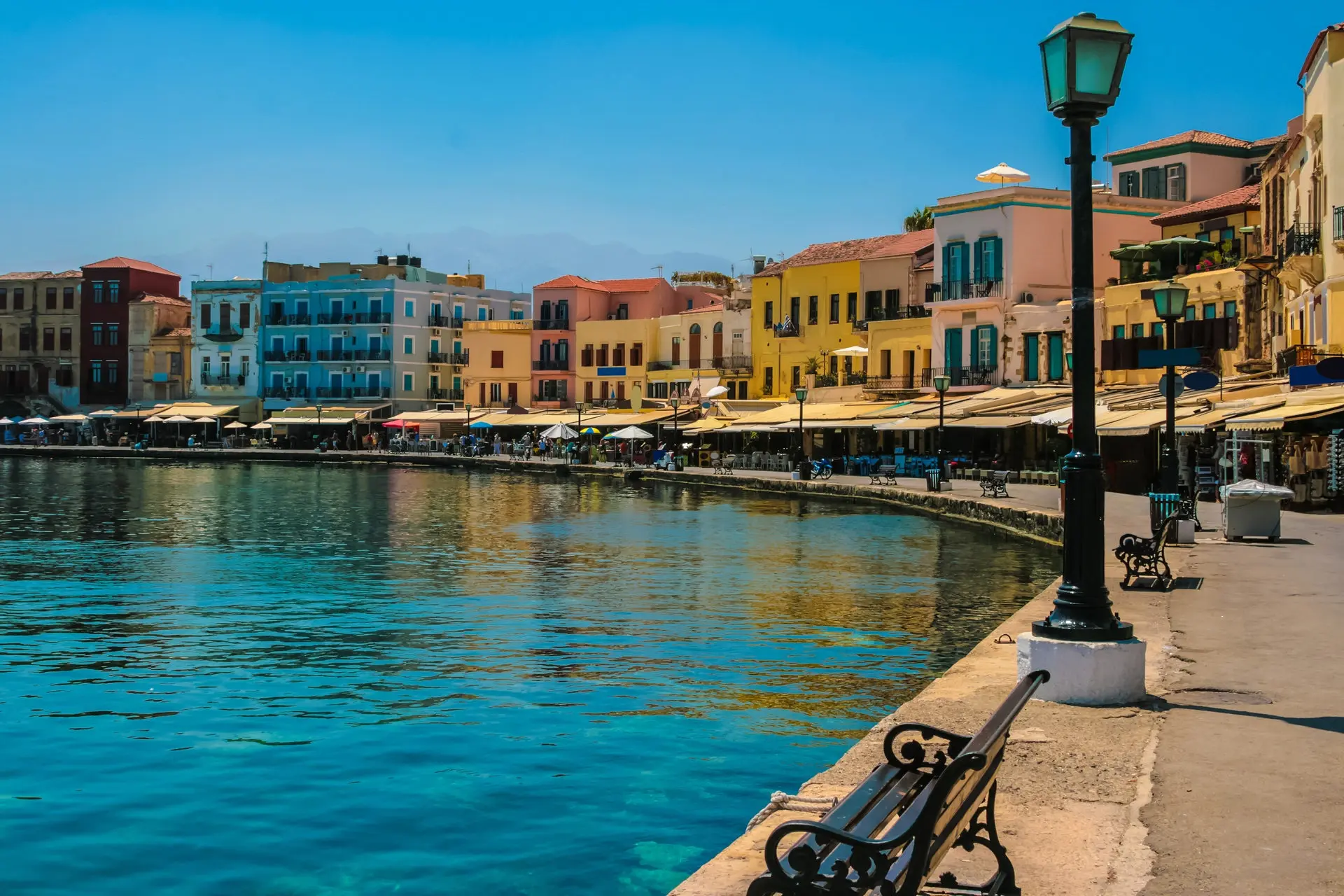 Πόσα χρήματα ξοδεύουν οι τουρίστες στα Χανιά;
