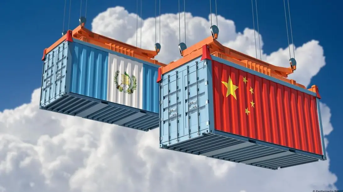 Νέες αυξήσεις τιμών πυροδοτεί η κρίση στην Ερυθρά Θάλασσα